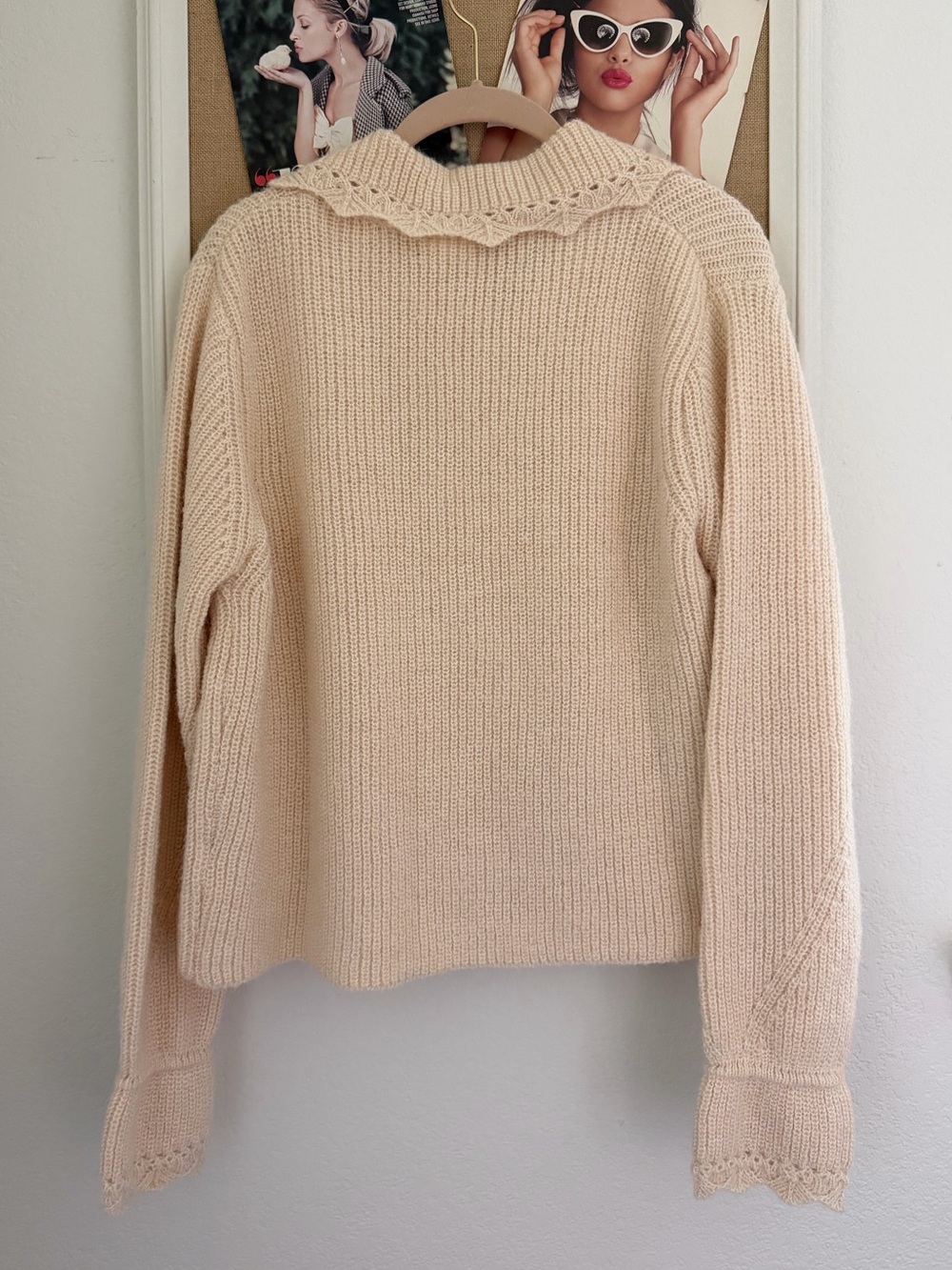 Cream Button-Up Knit Sweater with Scalloped Collar and heart bottons - Picture 2 of 3